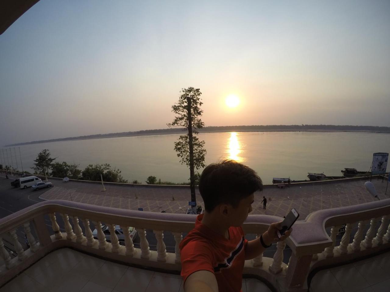 Hengheng II Guest House Kratie Dış mekan fotoğraf