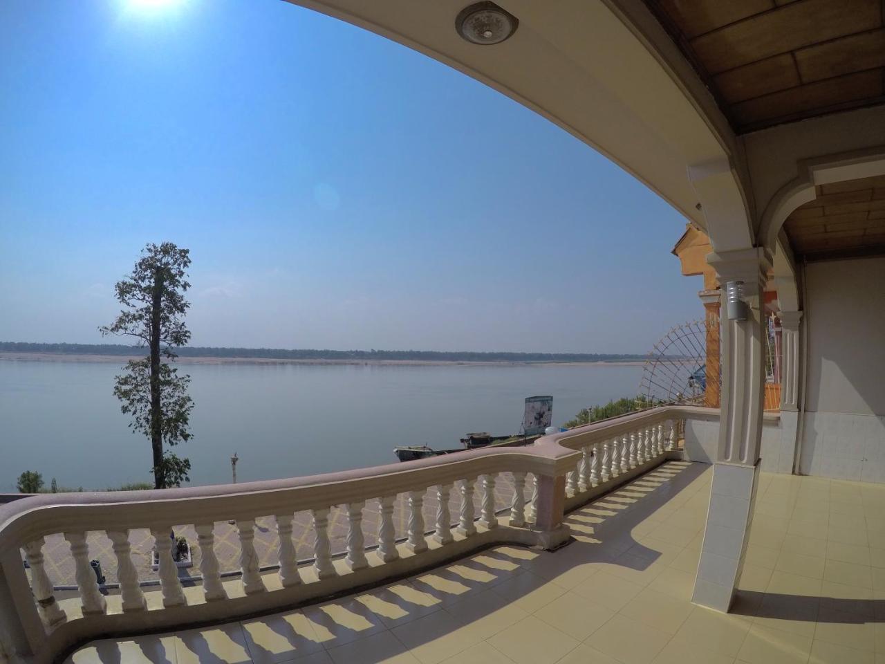 Hengheng II Guest House Kratie Dış mekan fotoğraf